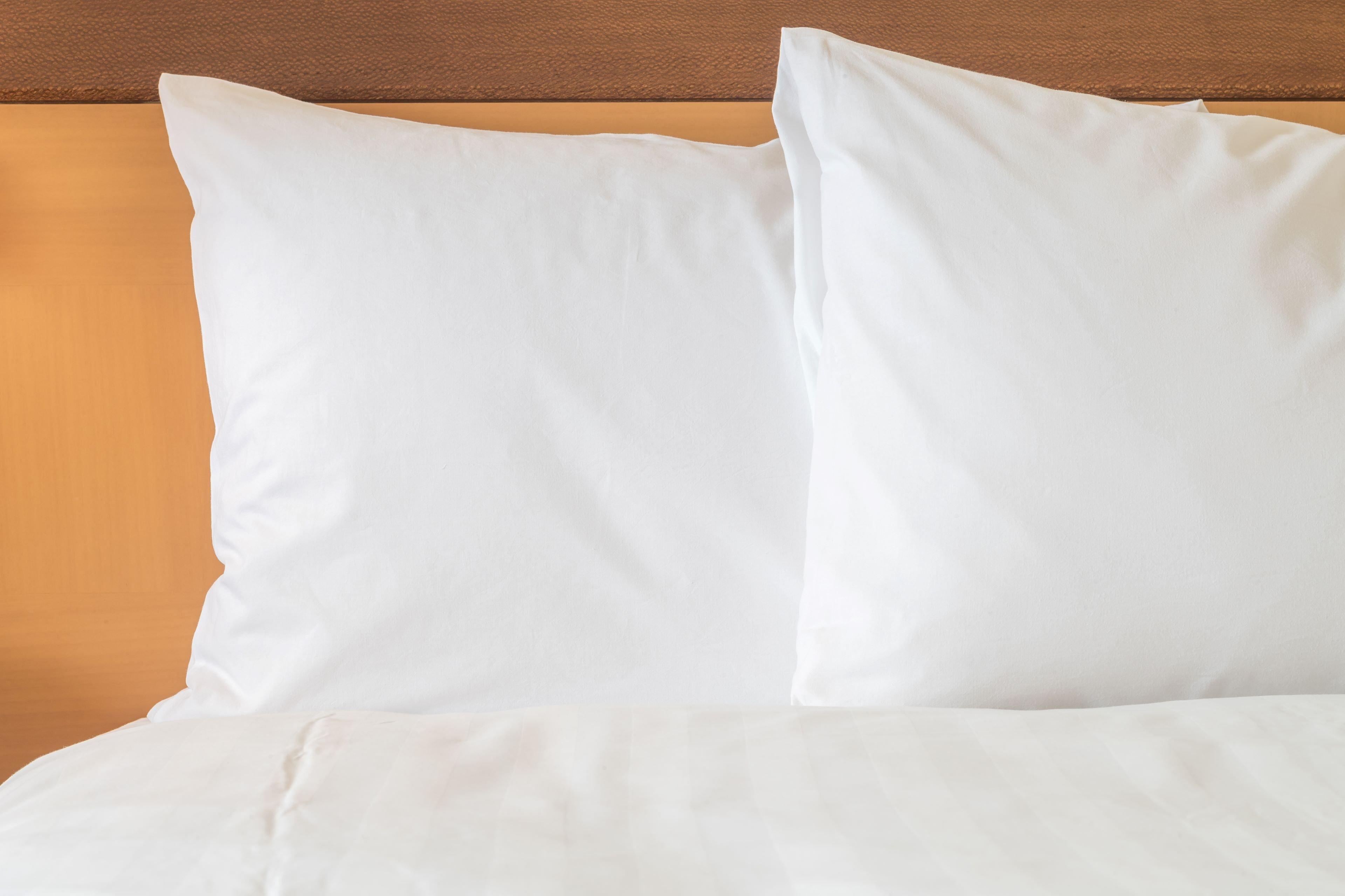 Holiday Inn Express Hotel & Suites Meadowlands Area By Ihg Карлстад Екстериор снимка